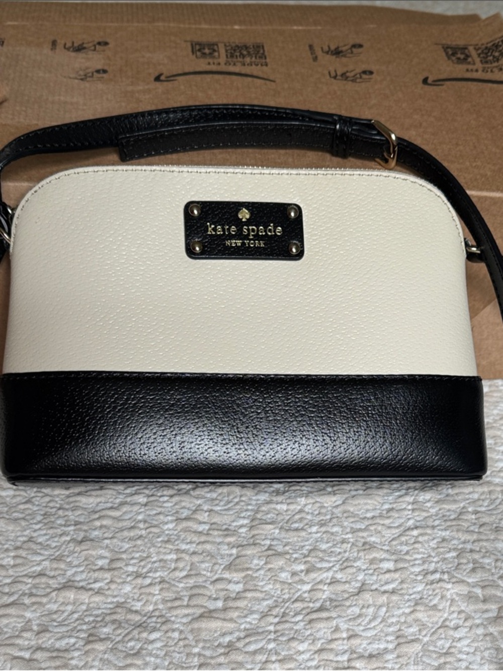 kate spade New York Black & Cream Hanna Wellesey  Crossbody Bag, like new!